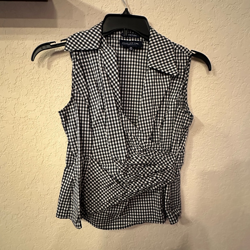 Jones New York Black and White Sleeveless Wrap Blouse